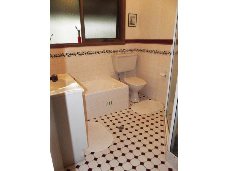 4 Bullaburra Road, Bullaburra NSW 2784