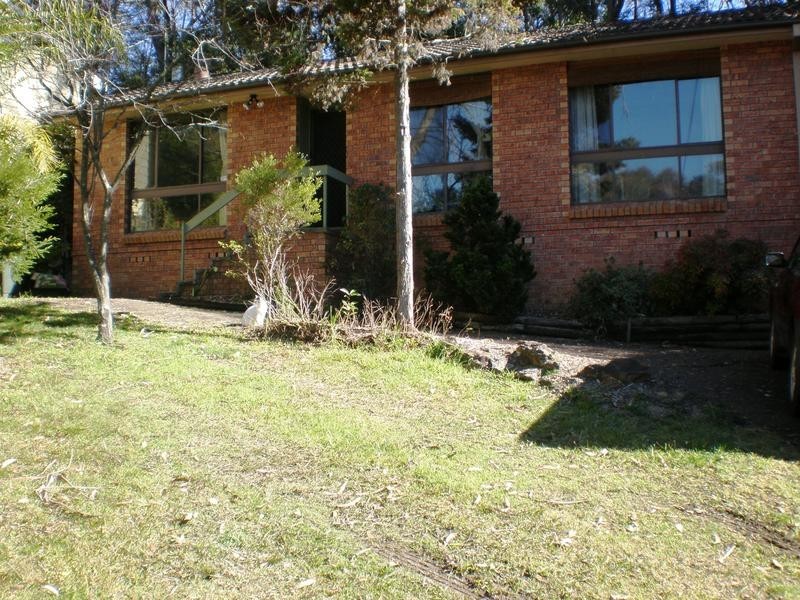 11 Adelaide Street, Lawson NSW 2783