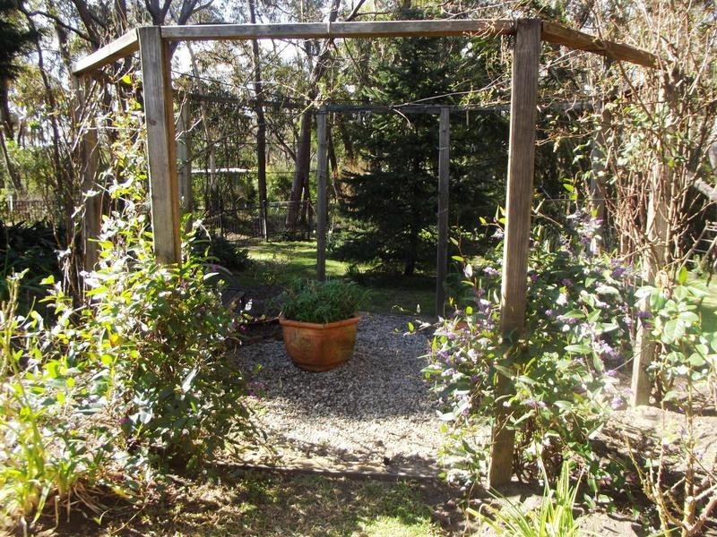 5 Albert Road, Bullaburra NSW 2784