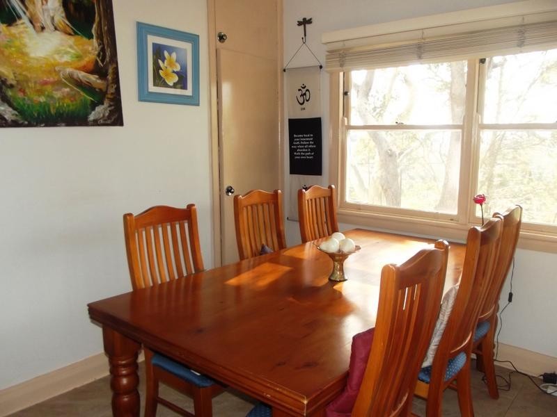 18 Railway Parade, Woodford NSW 2778