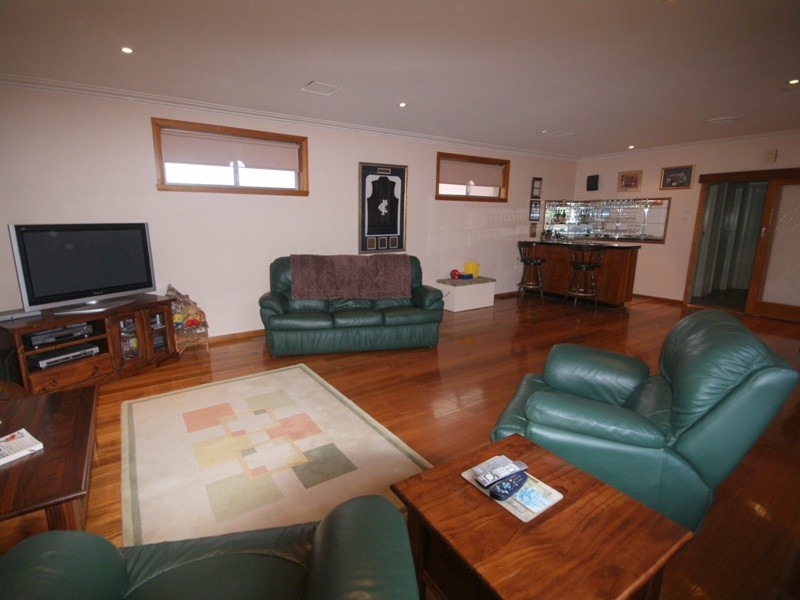 9 Church Street, Keilor VIC 3036