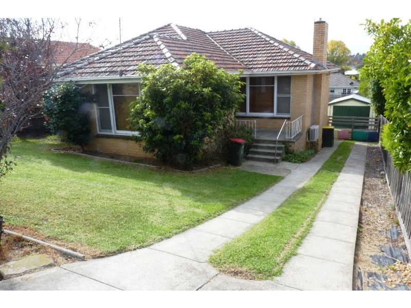 56 Willonga Street, Strathmore VIC 3041