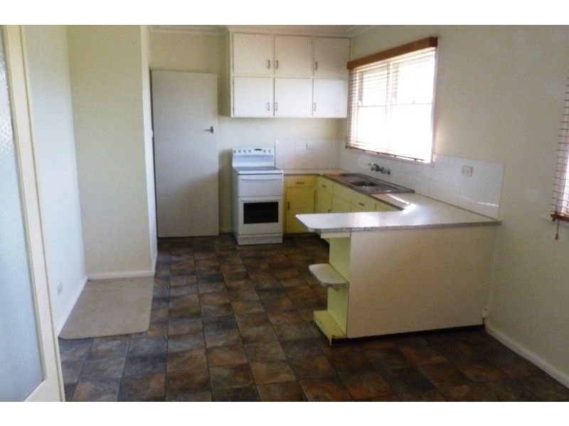 56 Willonga Street, Strathmore VIC 3041