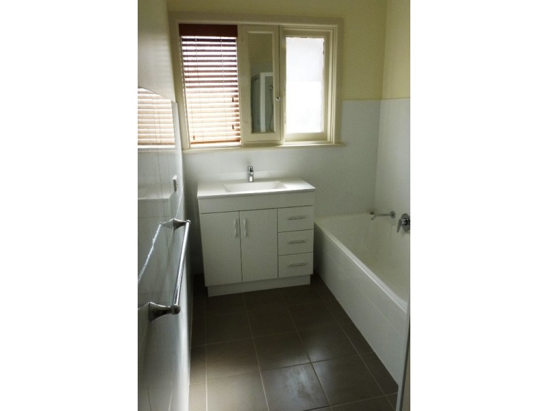 56 Willonga Street, Strathmore VIC 3041