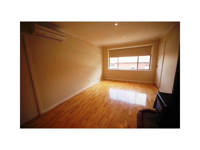 4/10 O’Shannassy Street, Essendon North VIC 3041