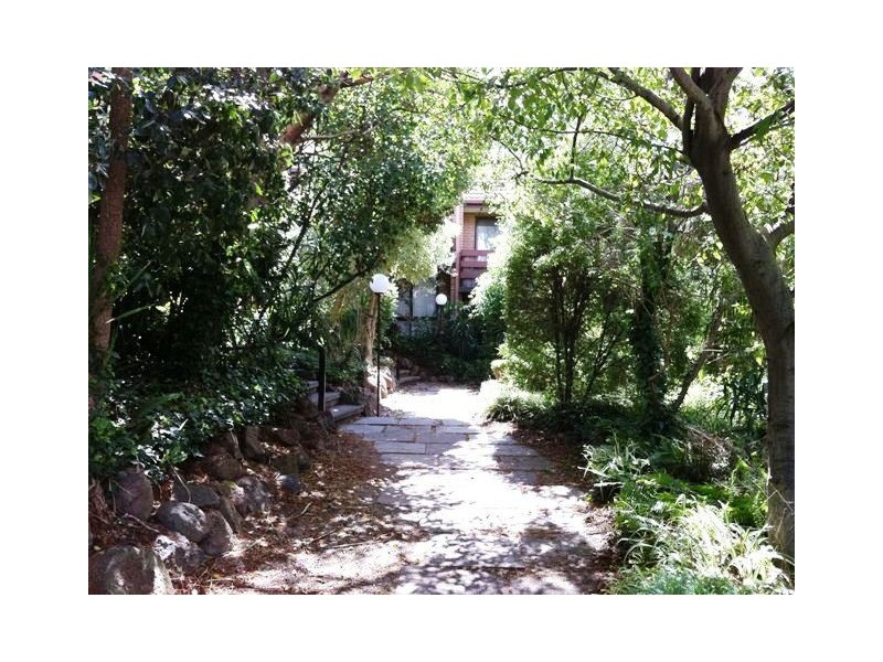 5/18 Raleigh Street, Essendon VIC 3040