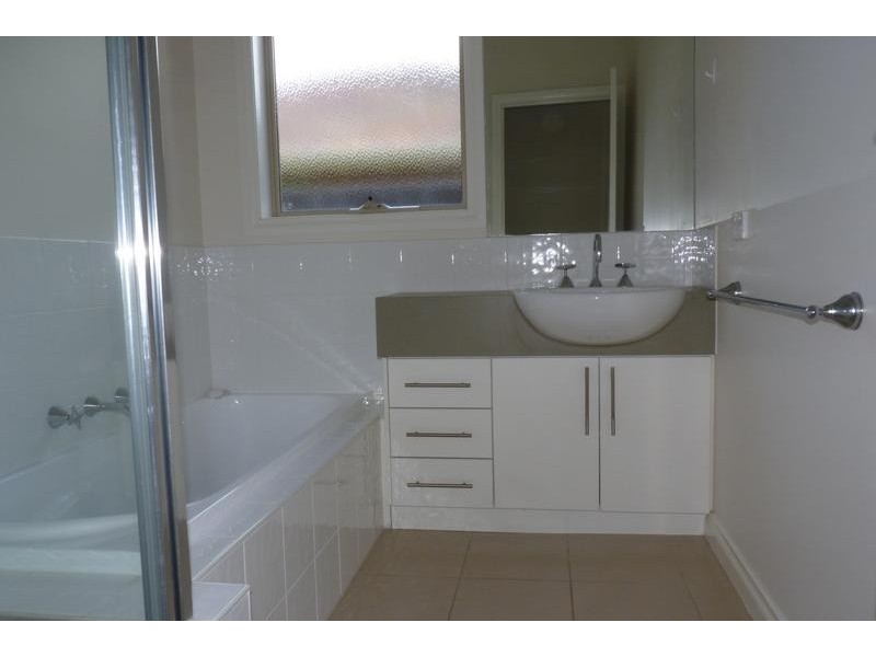 15A Black Street, Essendon VIC 3040