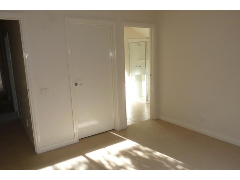 15A Black Street, Essendon VIC 3040