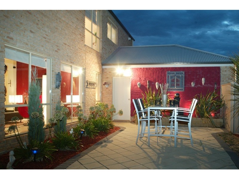 22 Hamilton Hume Parade, Craigieburn VIC 3064