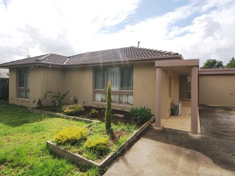 8 Medina Road, Keilor Downs VIC 3038