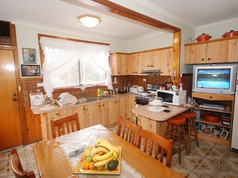 11 Hamilton Street, Niddrie VIC 3042