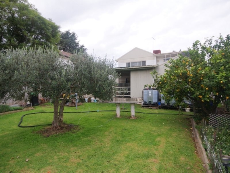 11 Hamilton Street, Niddrie VIC 3042