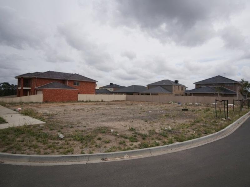 9 Lomandra Drive, Maidstone VIC 3012