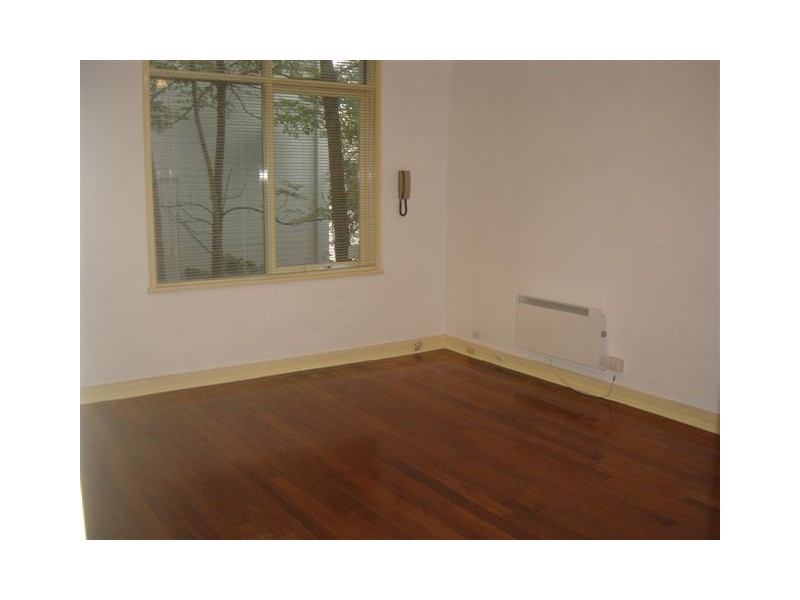 12/37 Myrnong, Ascot Vale VIC 3032