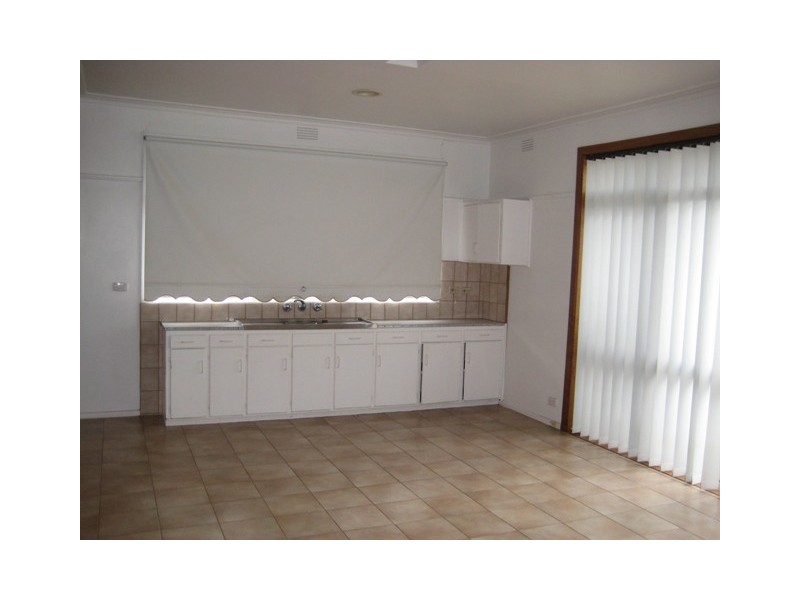 45 Rhodes Parade, Oak Park VIC 3046