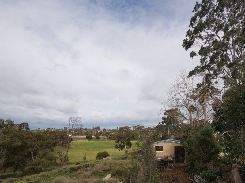 39 Hillside Grove, Airport West VIC 3042