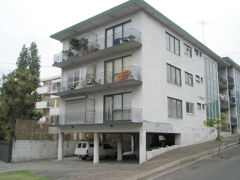 8/2 Lennon Street, Parkville VIC 3052