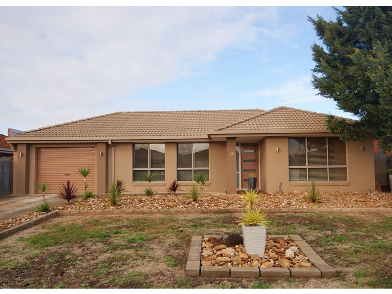 9 Malster Court, Keilor Downs VIC 3038