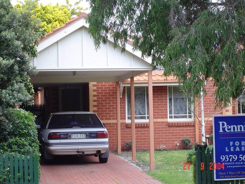 15A Carnarvon Road, Essendon VIC 3040