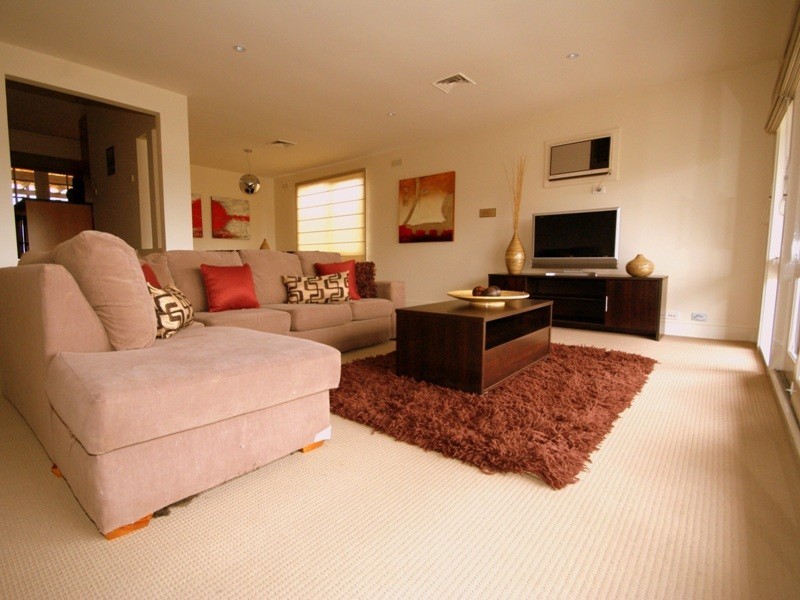 343 Mascoma Street, Strathmore VIC 3041