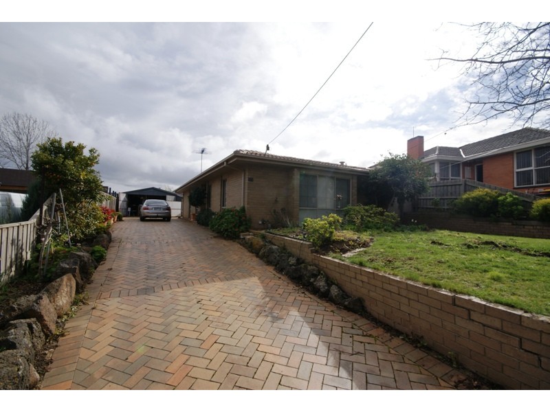 43 Hillside Grove, Airport West VIC 3042