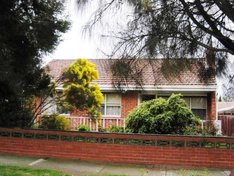 14 Lesleigh Street, Fawkner VIC 3060