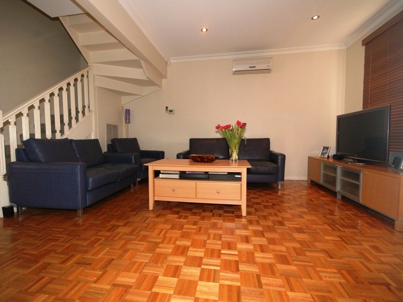 1/89 Bulla Road, Essendon North VIC 3041