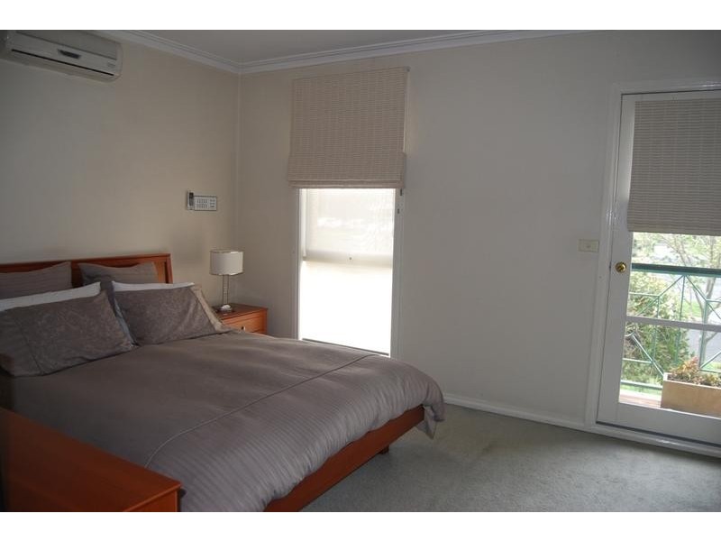 1/89 Bulla Road, Essendon North VIC 3041