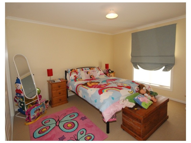 44A Santa Monica Drive, Keilor Lodge VIC 3038