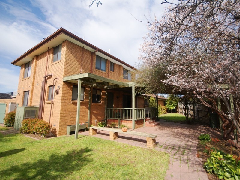 24 Pindari Avenue, Taylors Lakes VIC 3038