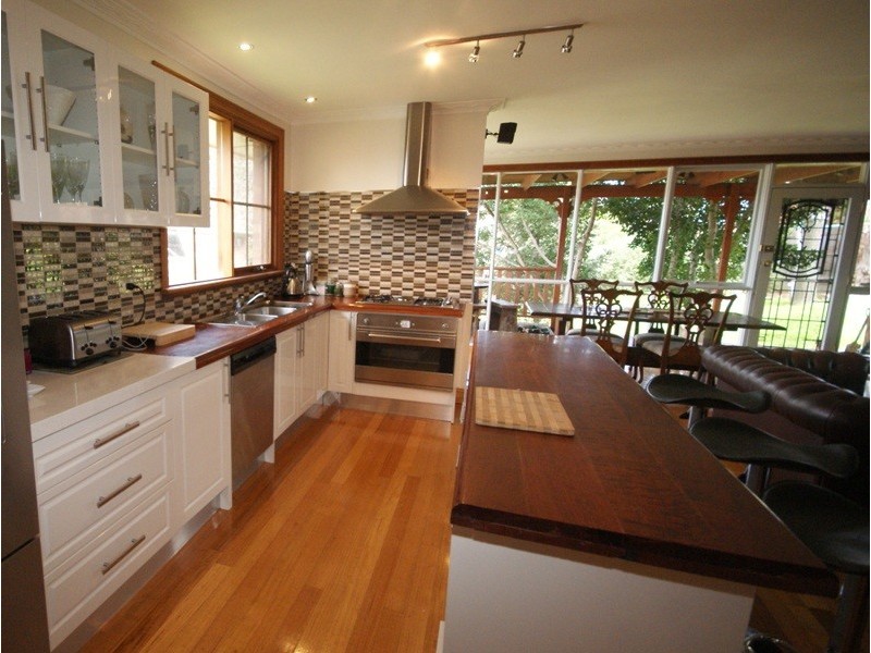 41 Hillside Grove, Airport West VIC 3042