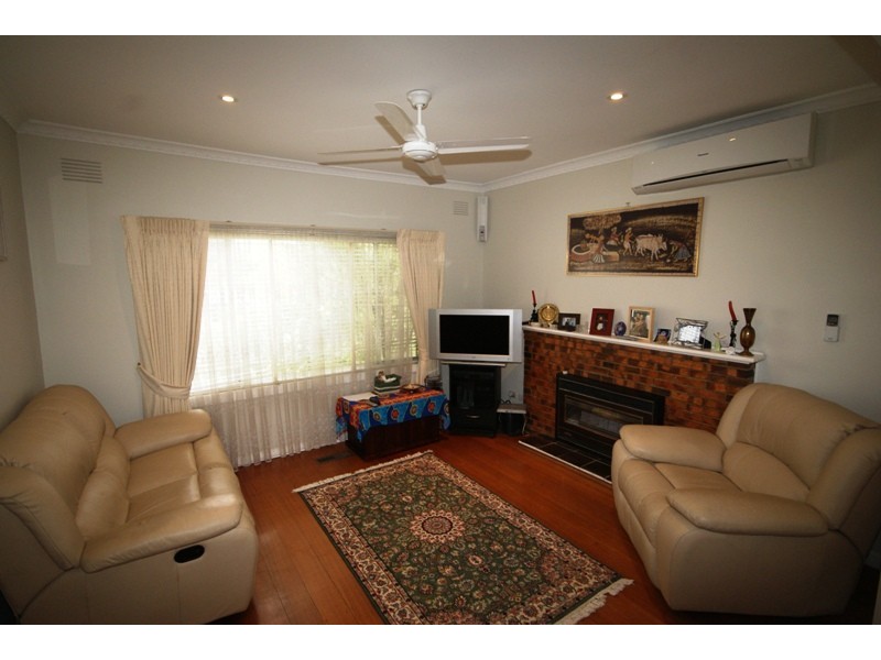 60 Bowes Avenue, Airport West VIC 3042