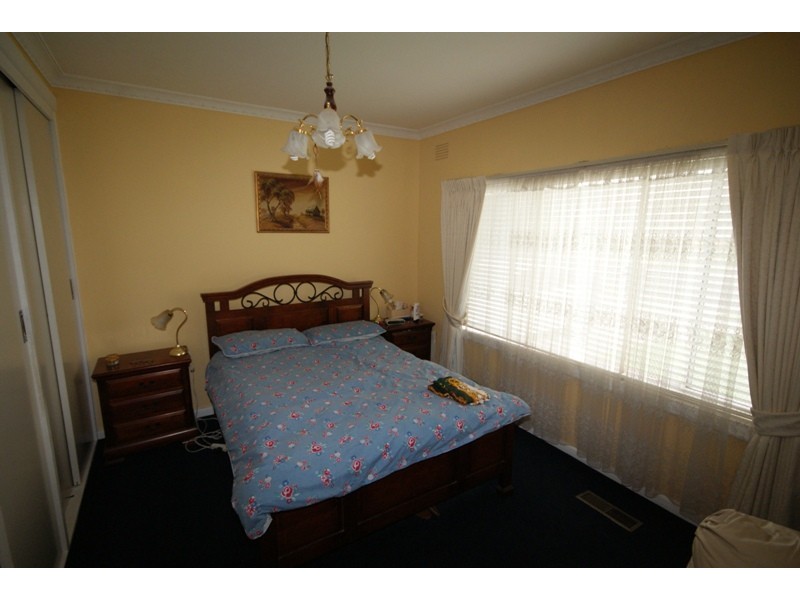 60 Bowes Avenue, Airport West VIC 3042