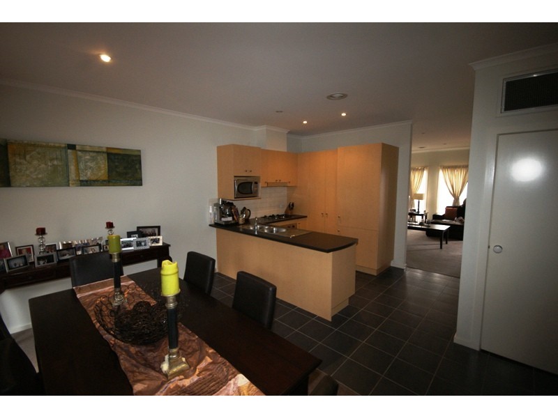 37 Balerno Circle, Gowanbrae VIC 3043