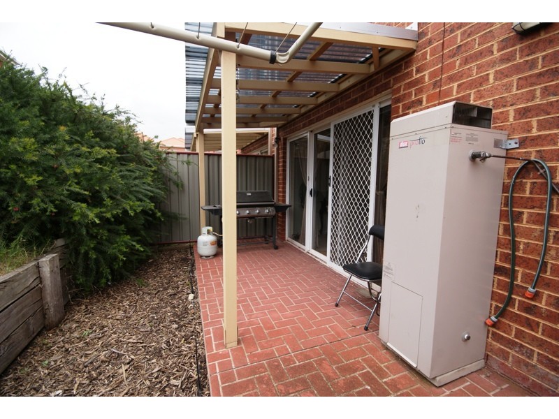 37 Balerno Circle, Gowanbrae VIC 3043