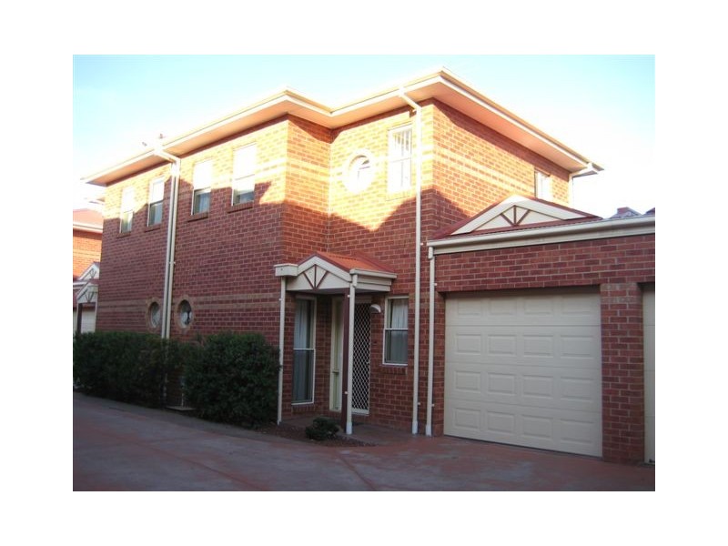 4/140-142 Rupert Street, Footscray VIC 3011