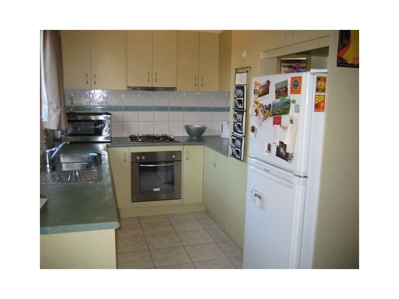 4/140-142 Rupert Street, Footscray VIC 3011