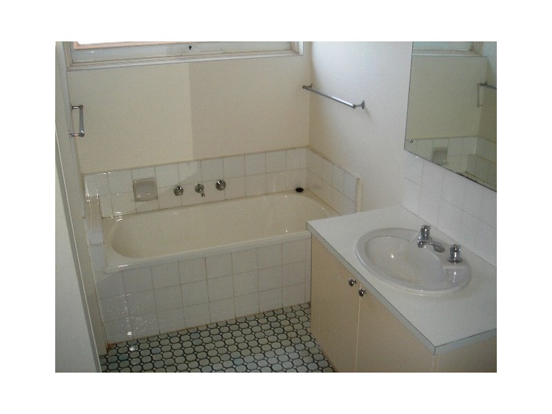 21/18 Raleigh Street, Essendon VIC 3040