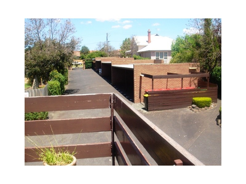 21/18 Raleigh Street, Essendon VIC 3040