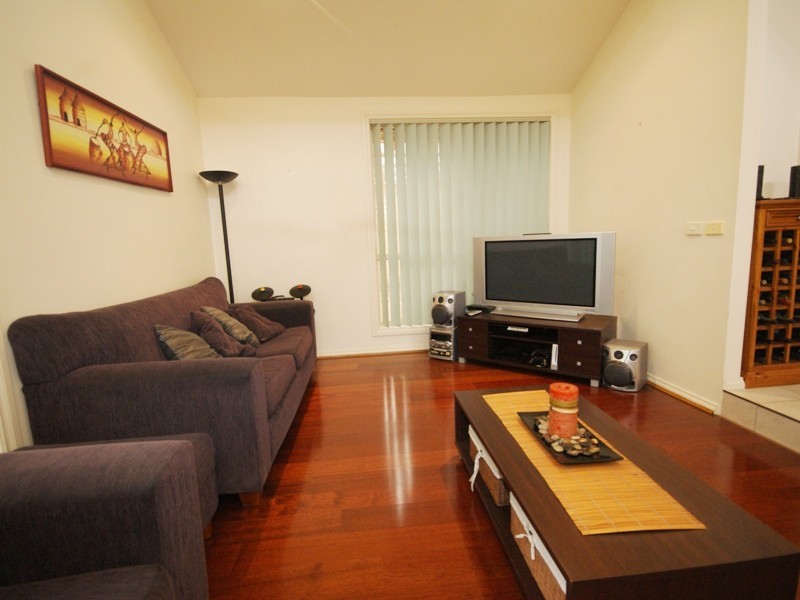 4 Bass Court, Taylors Lakes VIC 3038