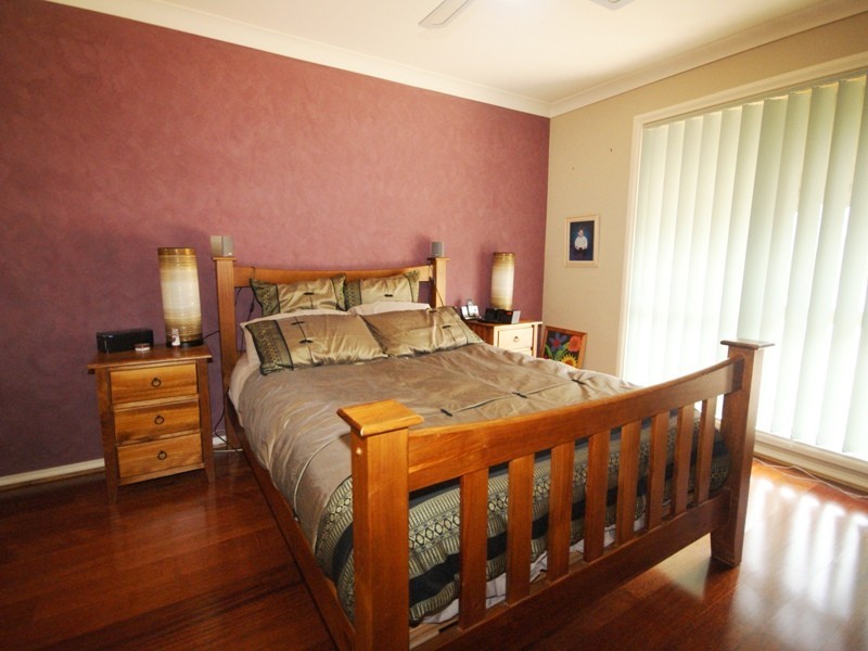 4 Bass Court, Taylors Lakes VIC 3038