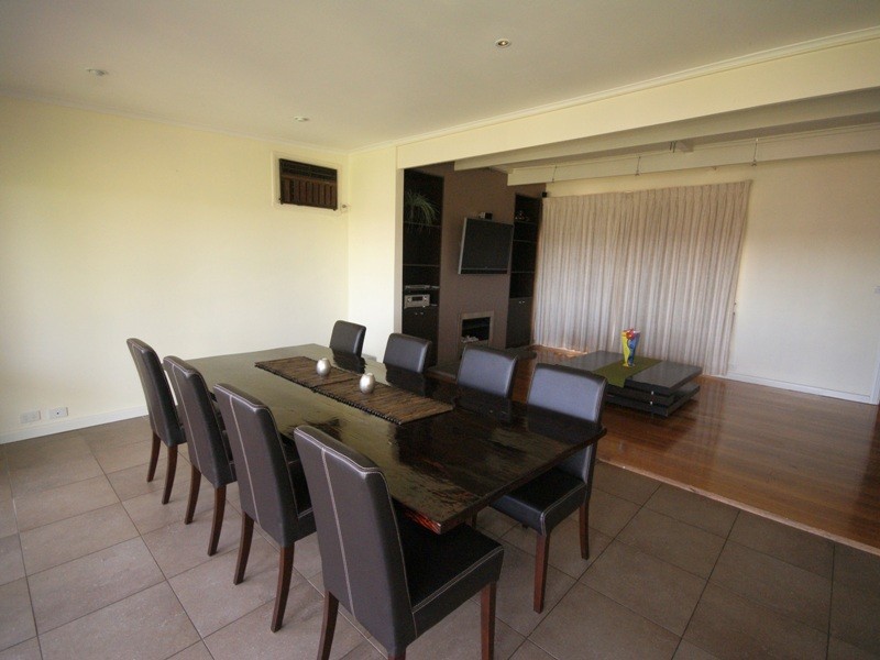 15 Josephine Street, Oak Park VIC 3046