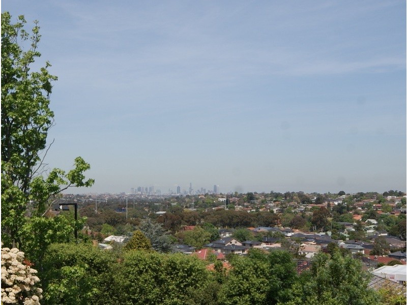 15 Josephine Street, Oak Park VIC 3046