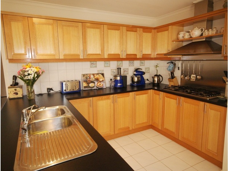 12 Martens Court, Taylors Lakes VIC 3038