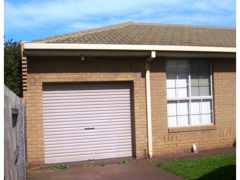 2/18 Duffy Street, Essendon North VIC 3041