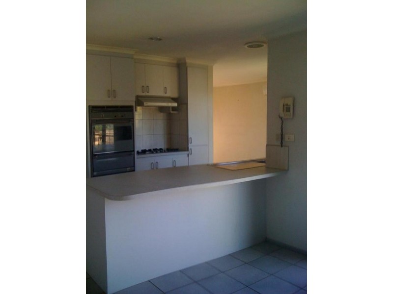 2/18 Duffy Street, Essendon North VIC 3041