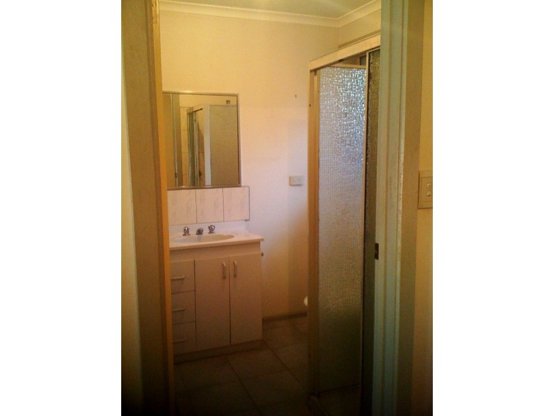 2/18 Duffy Street, Essendon North VIC 3041