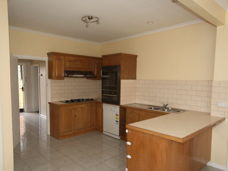 1/10 Ida Street, Niddrie VIC 3042