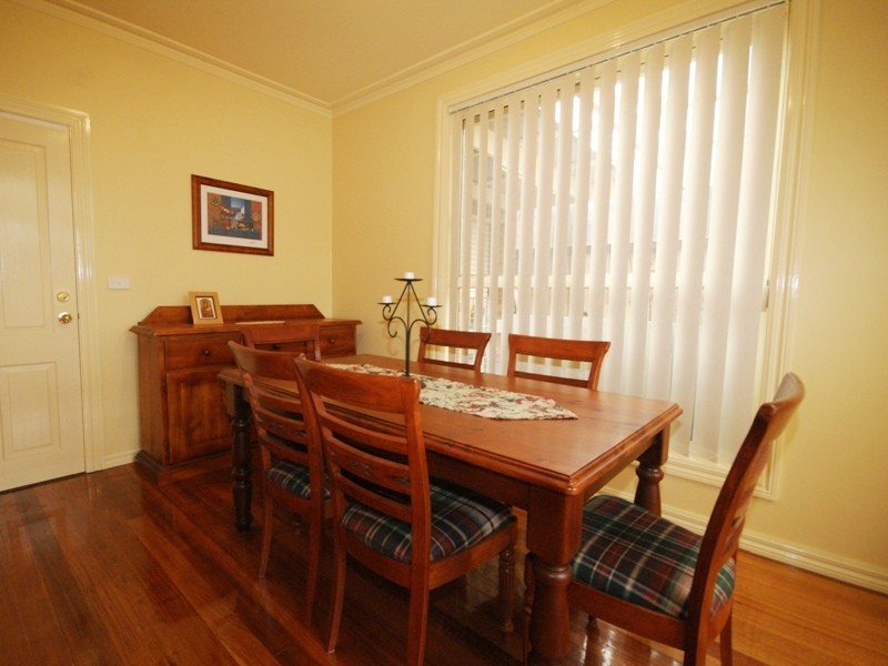 12 Lady Rose Crescent, Sydenham VIC 3037