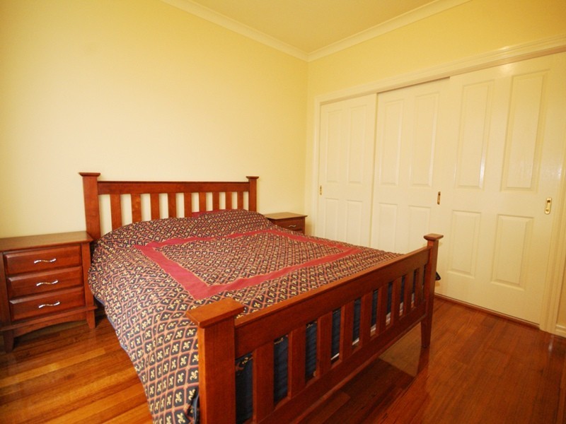 12 Lady Rose Crescent, Sydenham VIC 3037